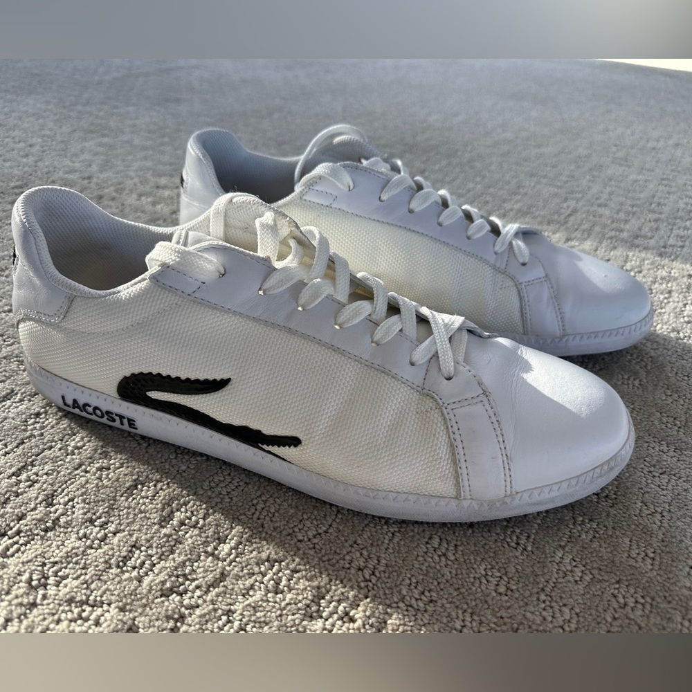 VINTAGE BIG LOGO LACOSTE SNEAKERS US SIZE 13 WHITE AND BLACK EUC
